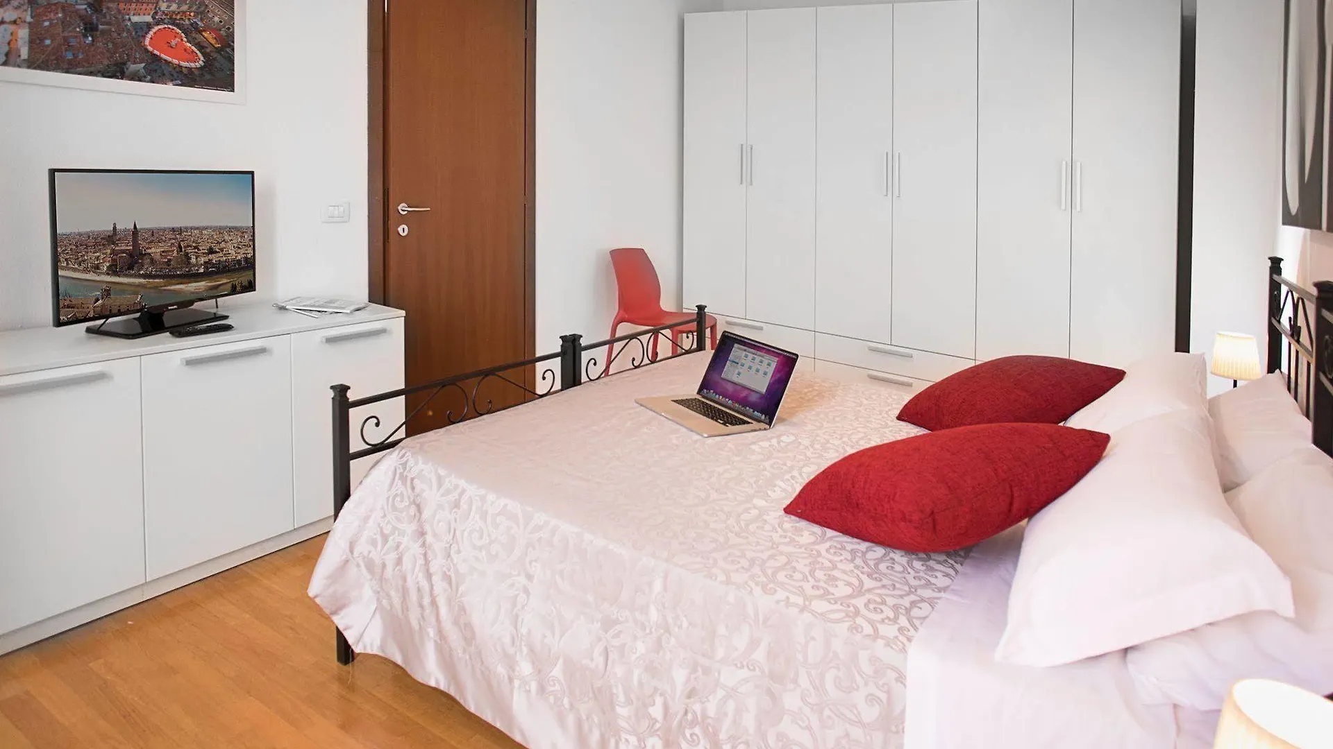 Verona Class Aparthotel 