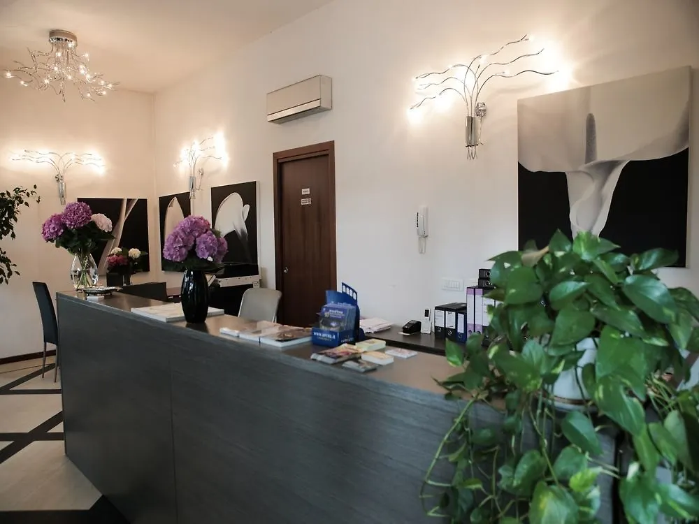 **  Verona Class ApartHotel Residenze del Cuore Italia