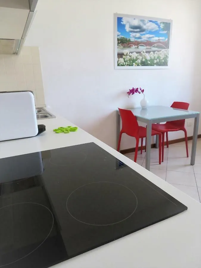 Verona Class ApartHotel Residenze del Cuore 2*,