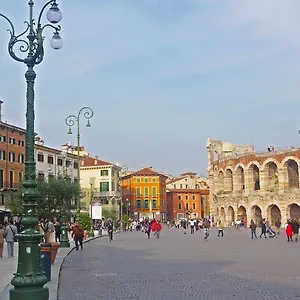 Tosca Vérone
