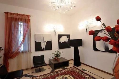 Verona Class Aparthotel 
