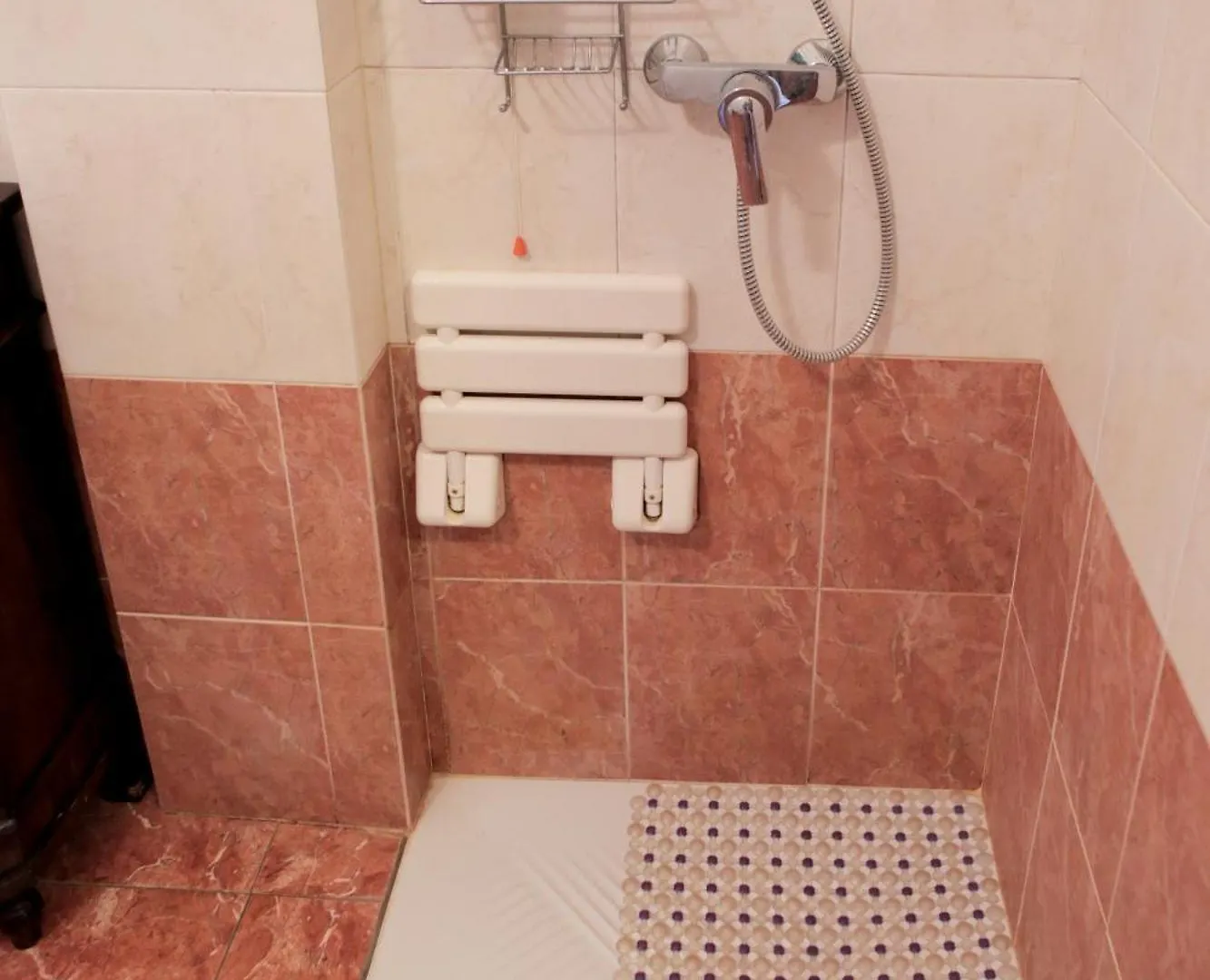 **  Verona Class Aparthotel 